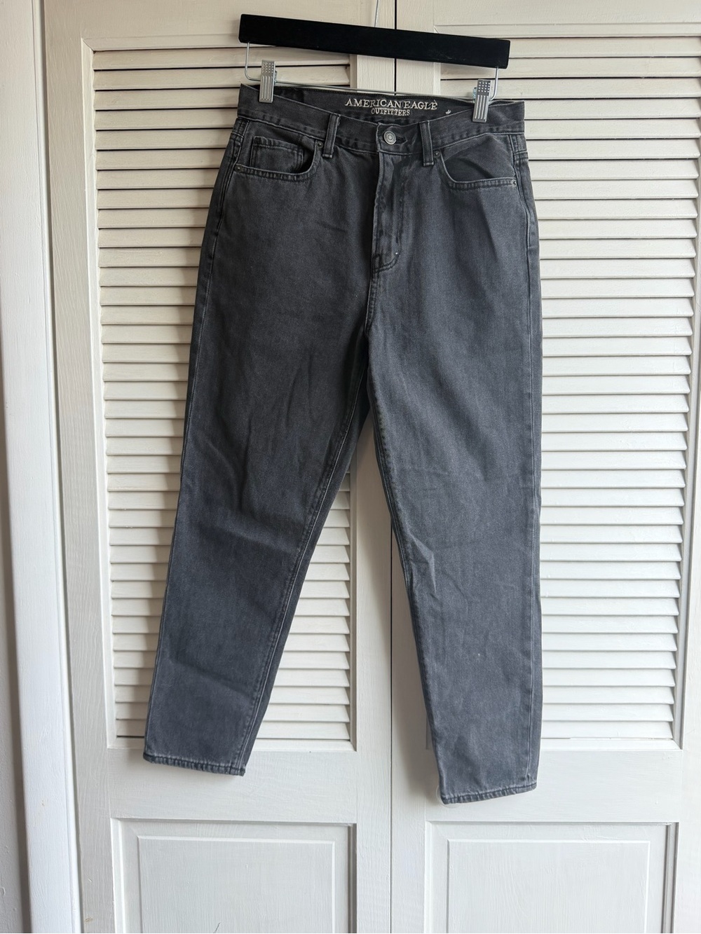 American Eagle Outfitters Women’s Charcoal Gray Mom Jeans